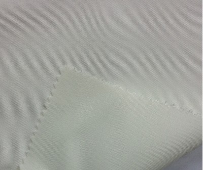 TB-FDN  平紋枱布  桌布 100％滌  米白色  TBC004 側面照